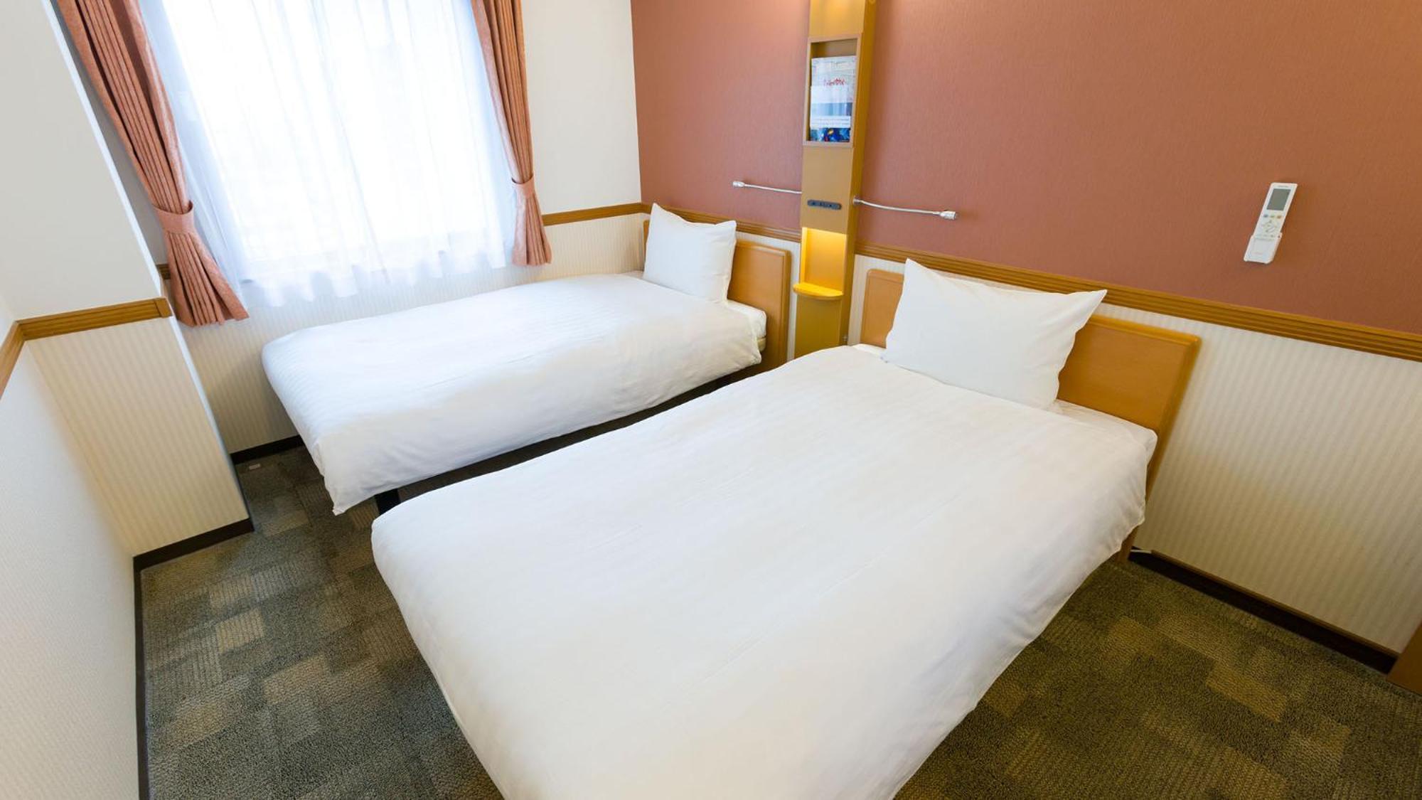 Toyoko Inn Kanazawa-Eki Higashi-Guchi Habitación foto